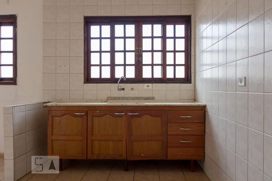 Cozinha de casa para alugar com 2 quartos, 50m² em Santa Paula, São Caetano do Sul