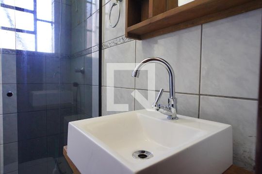 Banheiro de apartamento para alugar com 1 quarto, 33m² em Bom Fim, Porto Alegre