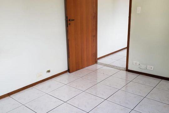 Quarto de apartamento à venda com 1 quarto, 49m² em Vila Ester (zona Norte), São Paulo