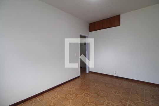 Quarto 1 de apartamento para alugar com 2 quartos, 60m² em Freguesia (jacarepaguá), Rio de Janeiro