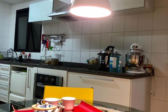 Cozinha de apartamento à venda com 4 quartos, 126m² em Perdizes, São Paulo