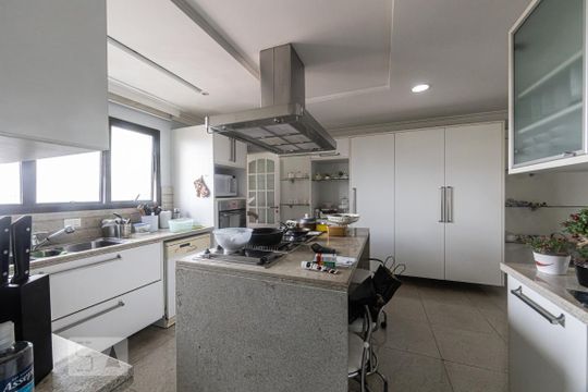 Cozinha de apartamento à venda com 4 quartos, 378m² em Jardim Anália Franco, São Paulo