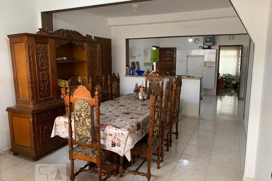Casa à venda com 2 quartos, 200m² em Burgo Paulista, São Paulo