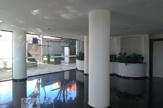 Hall social de apartamento para alugar com 3 quartos, 78m² em Vila Paulista, São Paulo