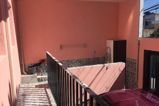 Área Externa de casa para alugar com 2 quartos, 120m² em Vila Antonieta, São Paulo