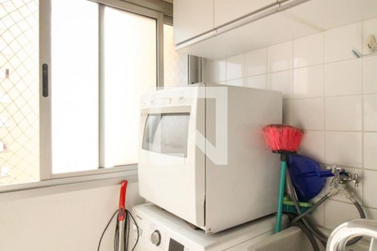 Área de Serviço de apartamento para alugar com 3 quartos, 65m² em Jardim Peri, São Paulo
