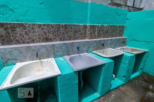 Detalhe da Área de Serviço de kitnet/studio para alugar com 1 quarto, 30m² em Irajá, Rio de Janeiro