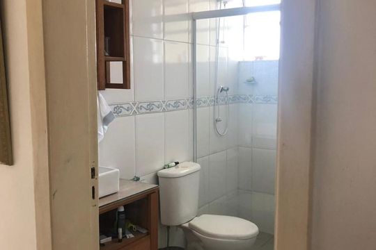 Banheiro de apartamento para alugar com 2 quartos, 64m² em Vila Romana , São Paulo