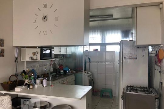 Cozinha de apartamento para alugar com 2 quartos, 64m² em Vila Romana , São Paulo