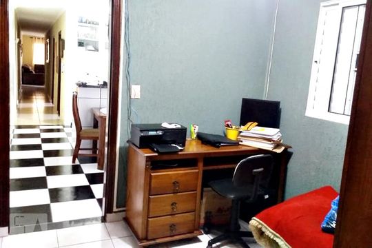 Quarto 3 de casa para alugar com 3 quartos, 180m² em Chácara São João, São Paulo