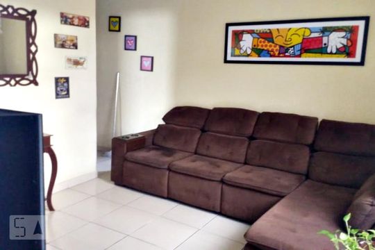 Casa para alugar com 3 quartos, 180m² em Chácara São João, São Paulo