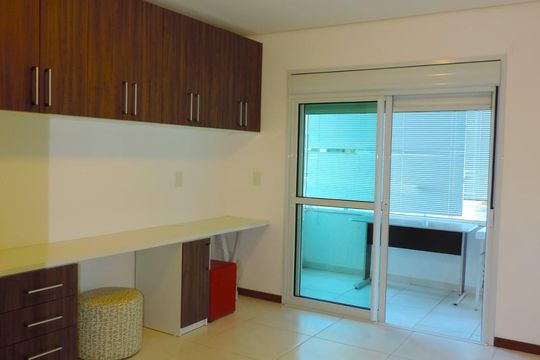 Suite 1 de apartamento para alugar com 2 quartos, 170m² em Campeche, Florianópolis