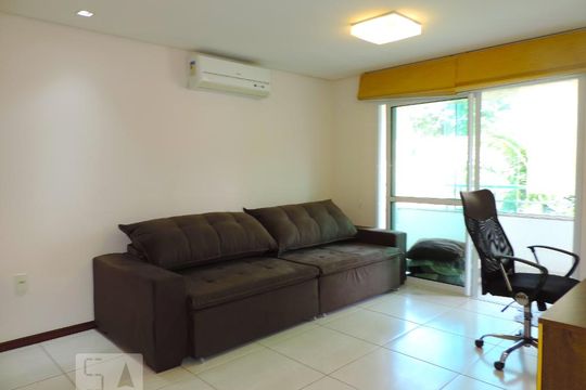 Sala de apartamento para alugar com 2 quartos, 170m² em Campeche, Florianópolis