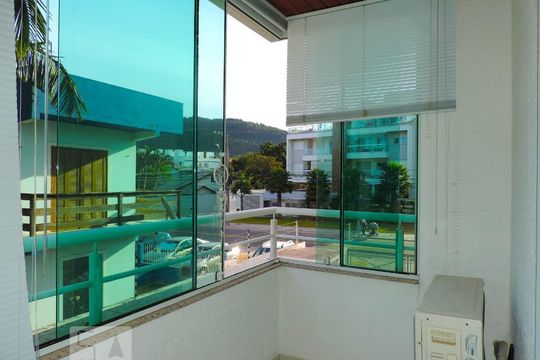 Sacada Quartos de apartamento para alugar com 2 quartos, 170m² em Campeche, Florianópolis
