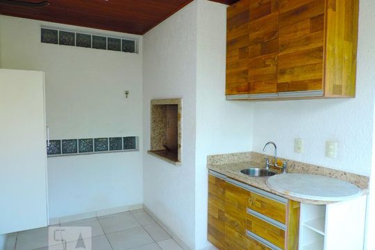 Sala- Churrasqueira de apartamento para alugar com 2 quartos, 170m² em Campeche, Florianópolis