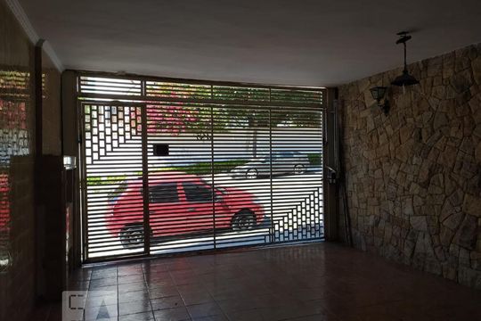 Garagem de casa à venda com 4 quartos, 250m² em Engenheiro Goulart, São Paulo