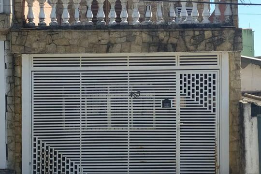 Fachada de casa à venda com 4 quartos, 250m² em Engenheiro Goulart, São Paulo