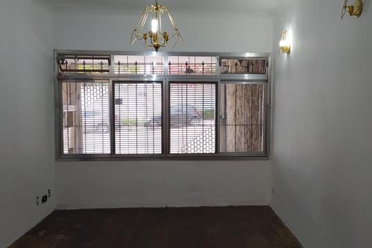 Sala de casa à venda com 4 quartos, 250m² em Engenheiro Goulart, São Paulo