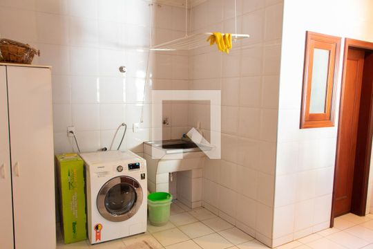 Área de Serviço de casa à venda com 4 quartos, 600m² em Bairro das Palmeiras, Campinas