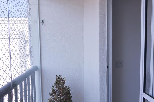 Varanda Sala de apartamento para alugar com 2 quartos, 53m² em Vila Anastácio, São Paulo