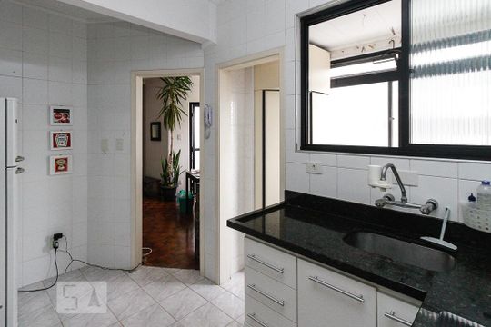 Cozinha de apartamento à venda com 2 quartos, 67m² em Vila Bela, São Paulo