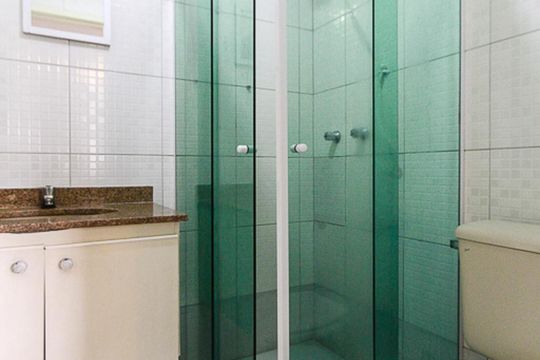 Banheiro Social de apartamento à venda com 2 quartos, 67m² em Vila Bela, São Paulo