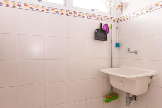 Área de serviço  de apartamento para alugar com 1 quarto, 60m² em Bela Vista, São Paulo