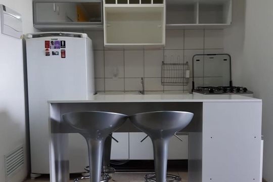 Cozinha de kitnet/studio para alugar com 1 quarto, 25m² em Vila Campanela, São Paulo