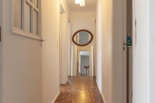 Corredor de apartamento à venda com 3 quartos, 118m² em Bigorrilho, Curitiba