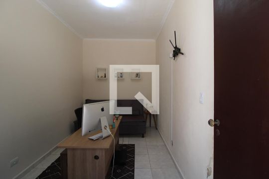 Quarto 4 de casa para alugar com 4 quartos, 300m² em Vila Arriete, São Paulo