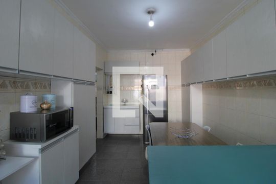 Cozinha de casa para alugar com 4 quartos, 300m² em Vila Arriete, São Paulo