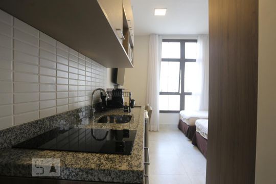 Cozinha de kitnet/studio à venda com 1 quarto, 23m² em Centro, São Paulo