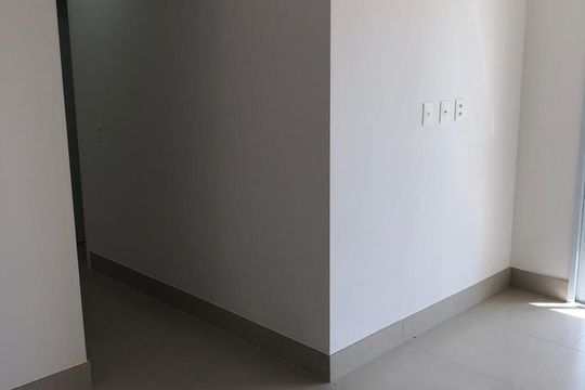 Sala de apartamento à venda com 2 quartos, 70m² em Jardim Paulicéia, Campinas