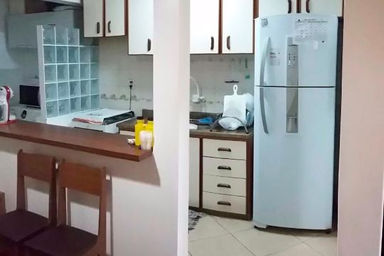 Cozinha de casa de condomínio à venda com 2 quartos, 80m² em Tristeza, Porto Alegre