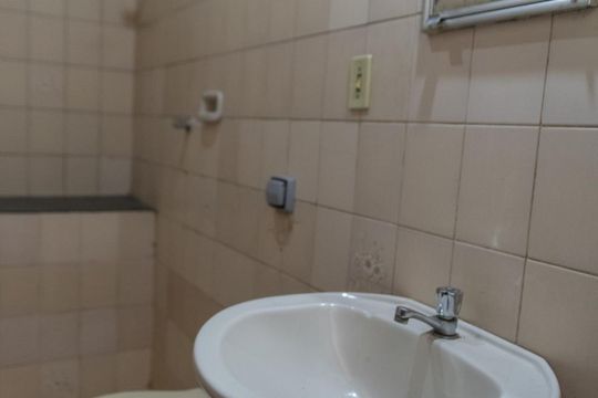 Casa à venda com 3 quartos, 380m² em Coração Eucarístico, Belo Horizonte