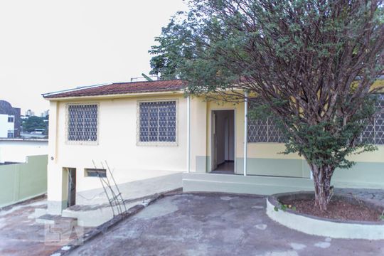 Casa à venda com 3 quartos, 380m² em Coração Eucarístico, Belo Horizonte