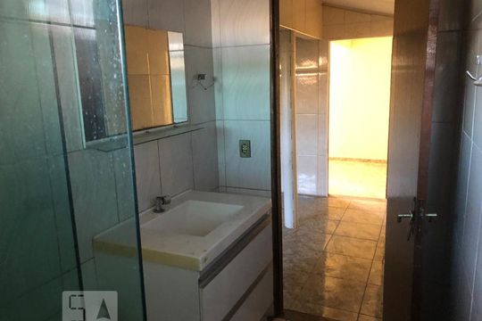 Banheiro 01 de casa à venda com 4 quartos, 200m² em Vila Costa E Silva, Campinas