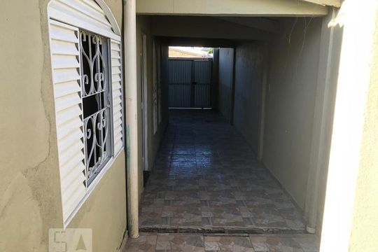 Quintal de casa à venda com 4 quartos, 200m² em Vila Costa E Silva, Campinas