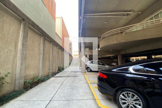 Garagem de apartamento à venda com 2 quartos, 69m² em Jardim das Laranjeiras, São Paulo