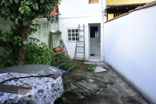 Quintal dos Fundos  de casa de condomínio à venda com 2 quartos, 90m² em Freguesia, Rio de Janeiro