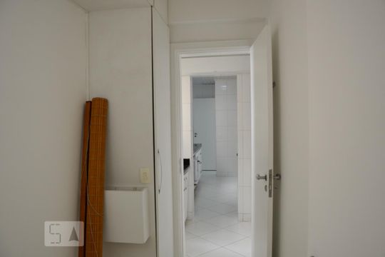Quarto serviço de apartamento para alugar com 3 quartos, 110m² em Flamengo, Rio de Janeiro