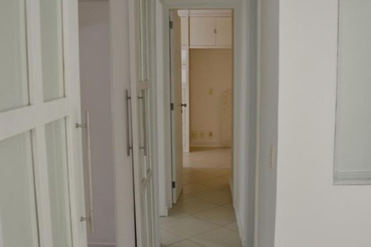 Corredor de apartamento para alugar com 3 quartos, 110m² em Flamengo, Rio de Janeiro