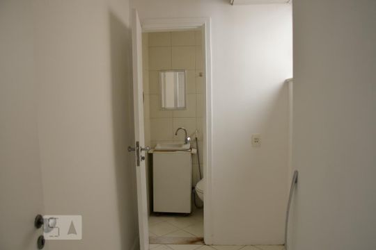 Quarto serviço de apartamento para alugar com 3 quartos, 110m² em Flamengo, Rio de Janeiro