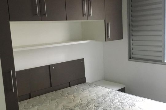 Quarto 1 de apartamento à venda com 2 quartos, 44m² em Jardim Adriana, Guarulhos