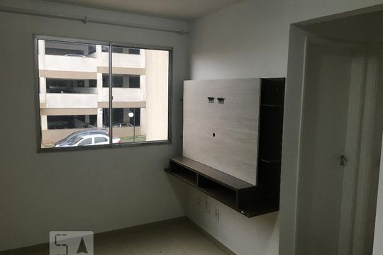 Quarto 1 de apartamento à venda com 2 quartos, 44m² em Jardim Adriana, Guarulhos