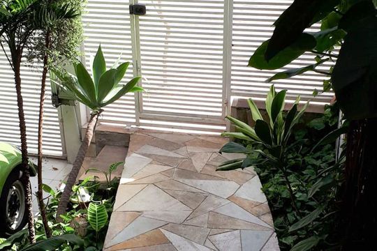 Entrada de casa para alugar com 4 quartos, 220m² em Vila Canero, São Paulo