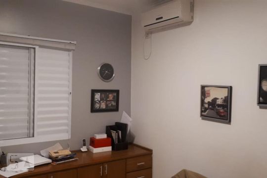Quarto 3 de casa para alugar com 4 quartos, 220m² em Vila Canero, São Paulo