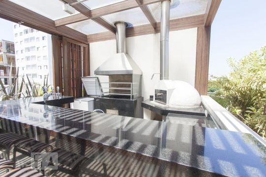 Área comum - Churrasqueira de apartamento para alugar com 1 quarto, 66m² em Pinheiros, São Paulo