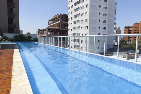 Área comum - Piscina de apartamento para alugar com 1 quarto, 66m² em Pinheiros, São Paulo