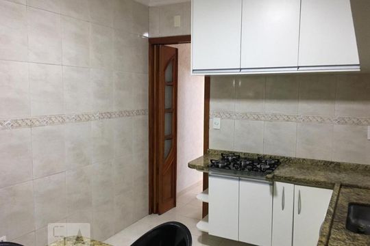 Cozinha de casa para alugar com 1 quarto, 60m² em Vila Santa Maria, São Paulo